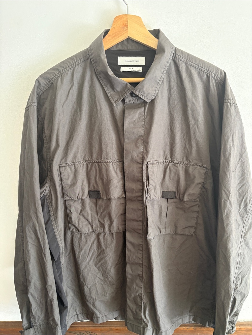 Urban Outfitters Men's Gray Utility Button Down Long Sleeve Shirt